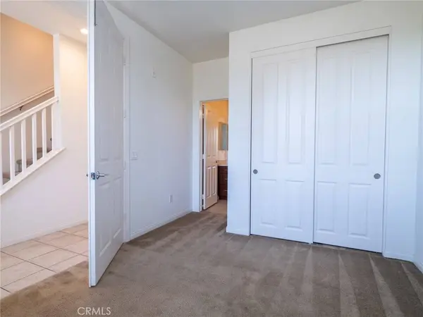 900 N Primrose Ln #E, Azusa, CA 91702