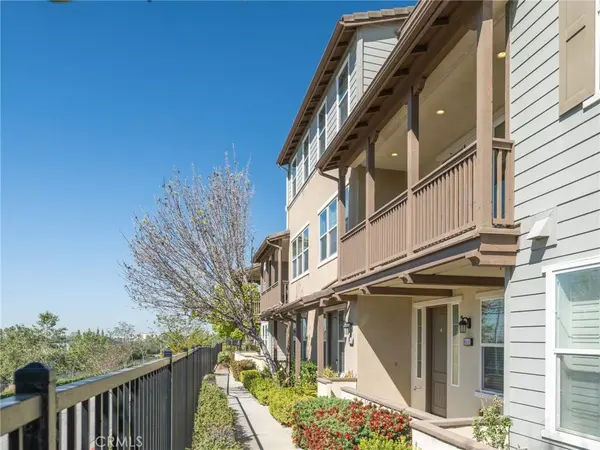 900 N Primrose Ln #E, Azusa, CA 91702