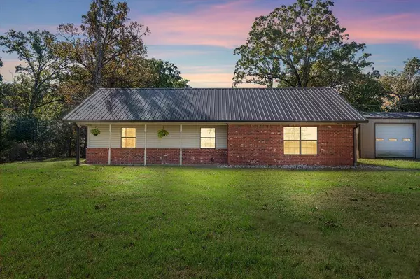 3360 FM 1805, Van, TX 75790