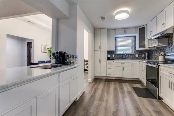 2901 Regal Road, Plano, TX 75075