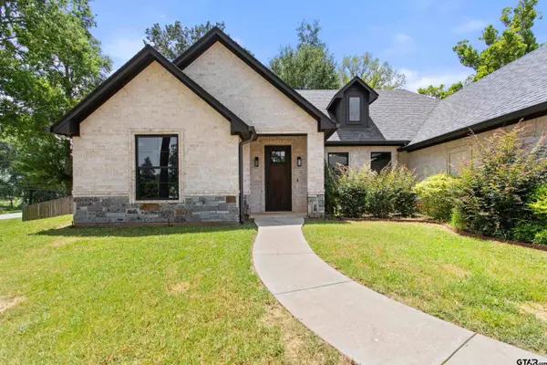12109 Oak Grove, Lindale, TX 75771