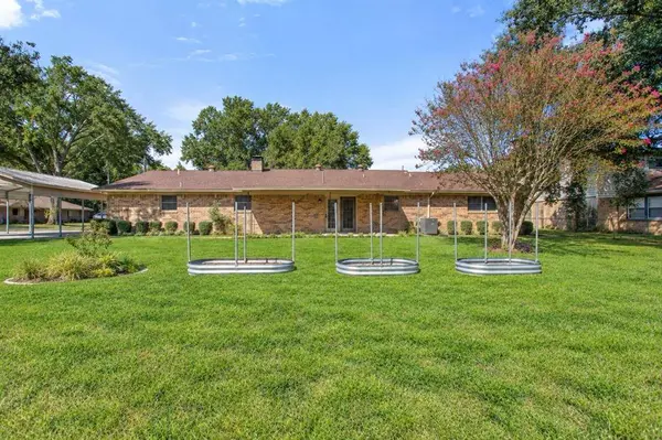 416 Azalea Street, Chandler, TX 75758