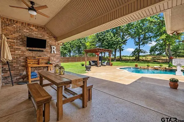 13630 Karah Lane, Lindale, TX 75771