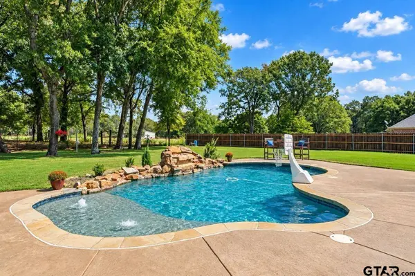 13630 Karah Lane, Lindale, TX 75771