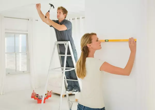 The Do's and Don'ts of Home Improvement DIY Projects,Melissa Elliott