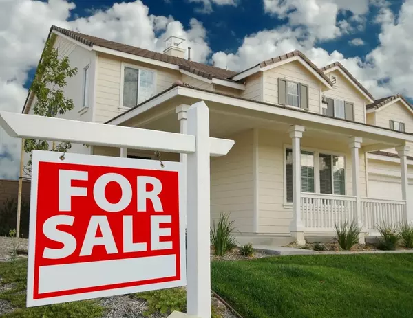 feature image of 10 Things to Avoid When Trying to Sell Your Home