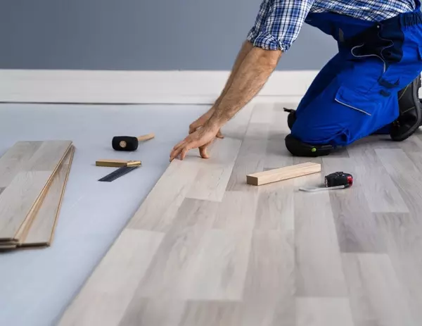 Home Renovations with the Best ROI: Where to Invest for Maximum Value,Melissa Elliott
