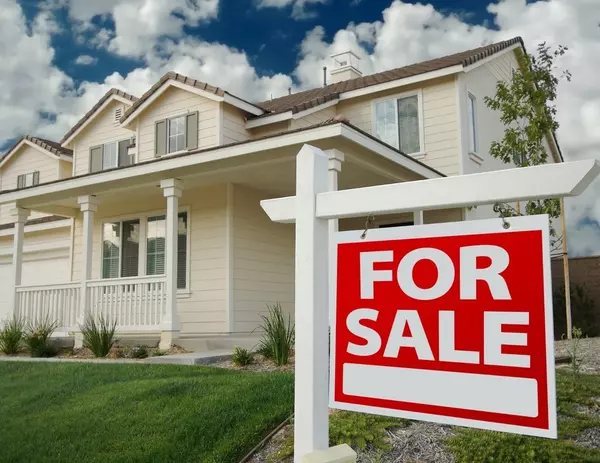 Buying & Selling at the Same Time: How to Ride Two Horses Without Falling Off
