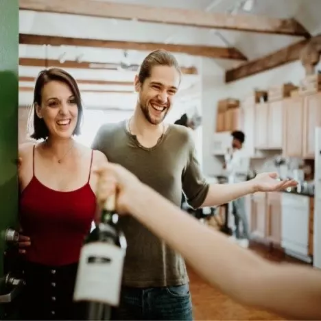 6 Housewarming Party Tips Straight from a Southern Mama & Realtor Who’s Seen It All