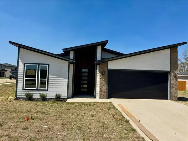 15508 Greenhouse Way, Lindale, TX 75771