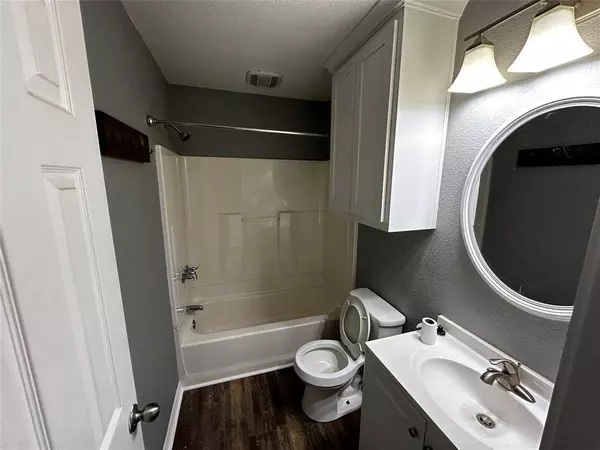 15421 County Road 4140, Lindale, TX 75771