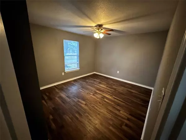 15421 County Road 4140, Lindale, TX 75771