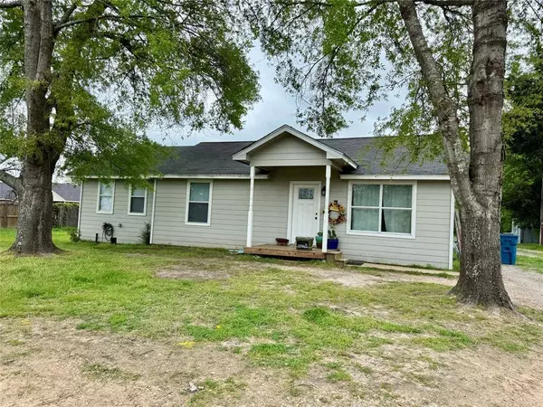 15421 County Road 4140, Lindale, TX 75771