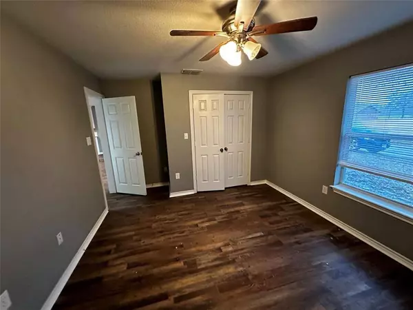 15421 County Road 4140, Lindale, TX 75771