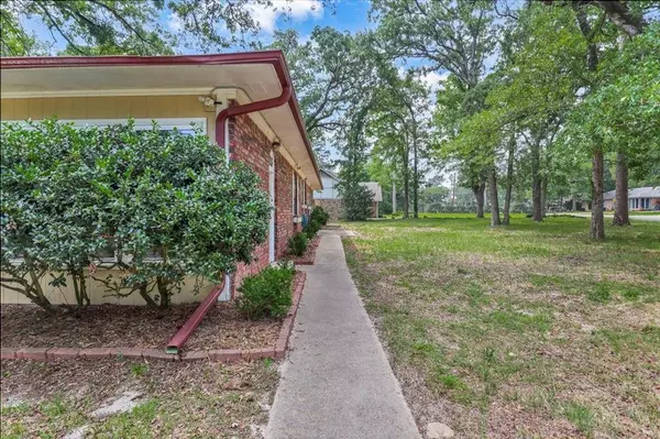 415 Lone Star Lane, Hideaway, TX 75771