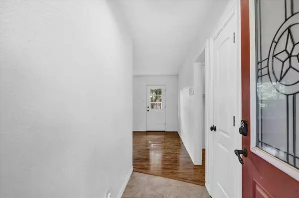 415 Lone Star Lane, Hideaway, TX 75771