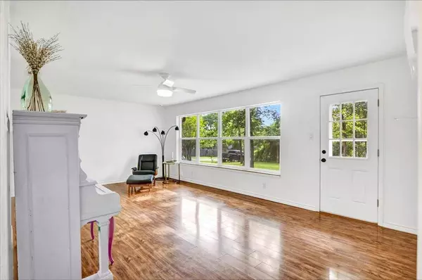 415 Lone Star Lane, Hideaway, TX 75771