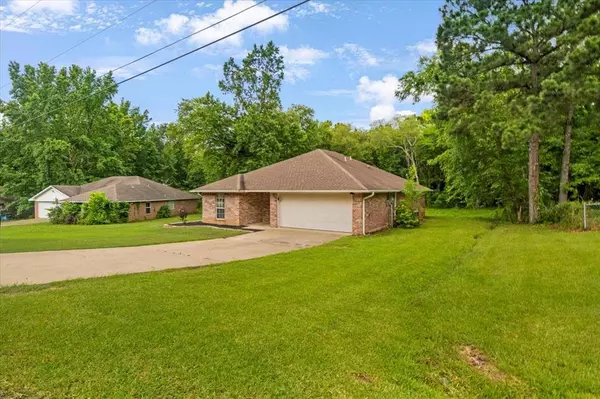 15675 Brittain Court, Lindale, TX 75771