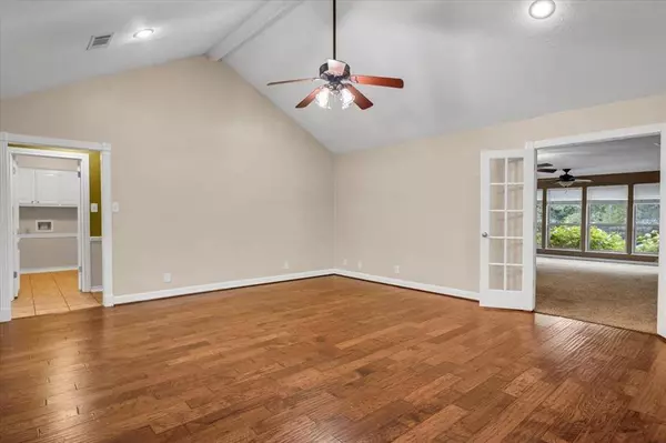 1529 Hideaway Lane W, Hideaway, TX 75771