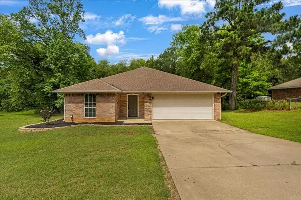 15675 Brittain Court, Lindale, TX 75771