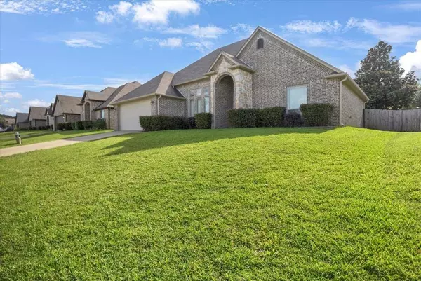 7335 Kingsport Lane, Tyler, TX 75703