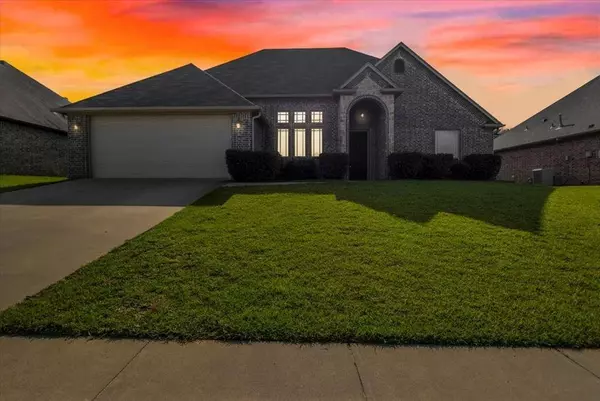 7335 Kingsport Lane, Tyler, TX 75703