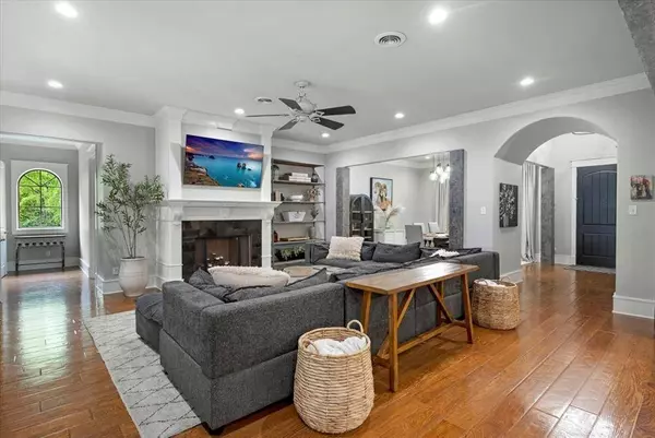 16510 Fox Run Lane, Lindale, TX 75771