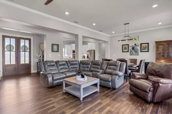 18329 Timber Oaks Drive, Lindale, TX 75771