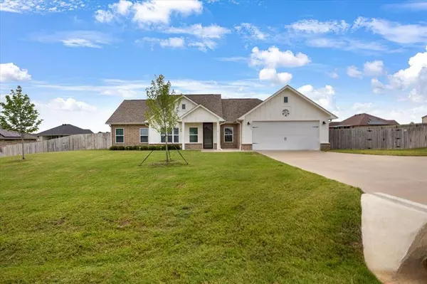 19312 Hickory Circle, Lindale, TX 75771