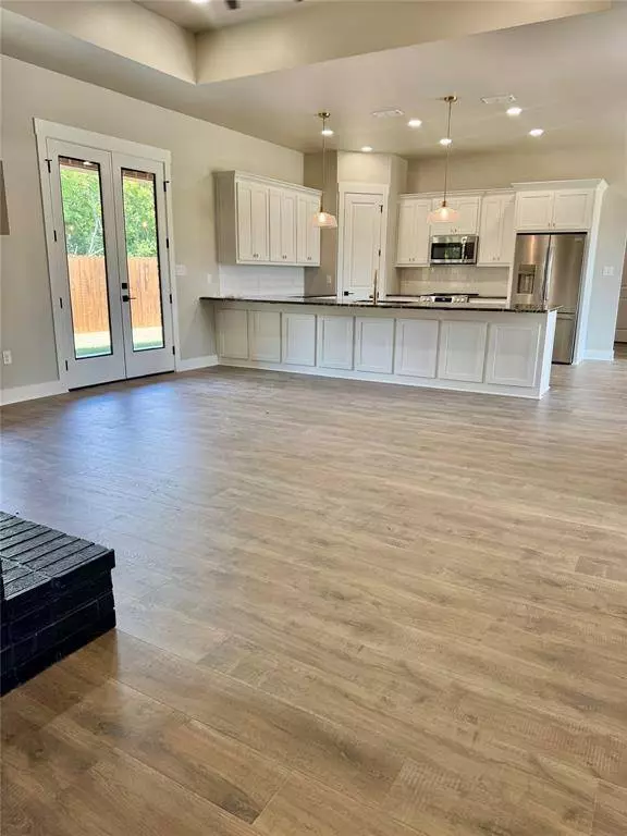 984 Mallard Drive, Lindale, TX 75771