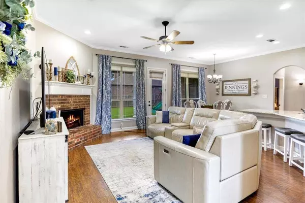 23031 Red Azalea, Lindale, TX 75771