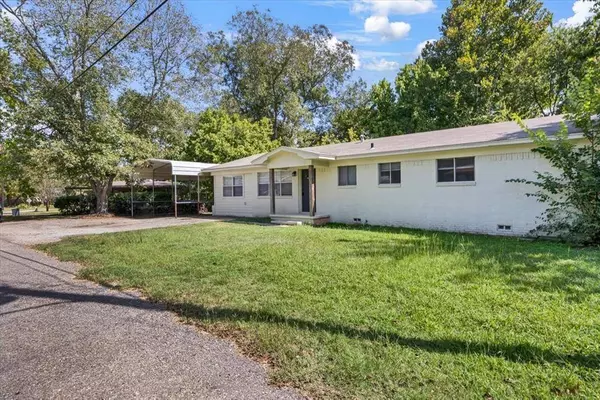 408 Wendy Street, Lindale, TX 75771