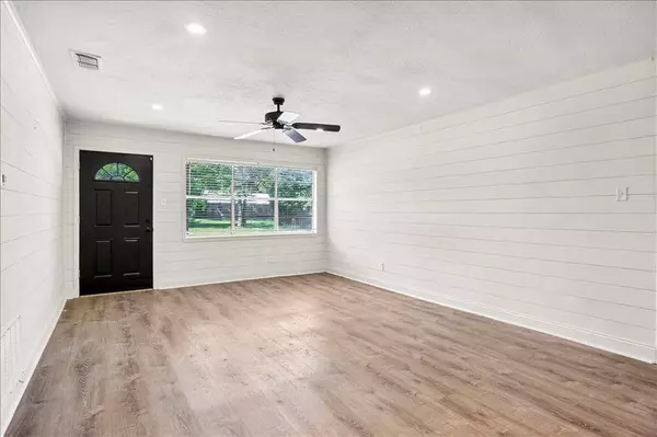 408 Wendy Street, Lindale, TX 75771