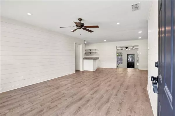 408 Wendy Street, Lindale, TX 75771