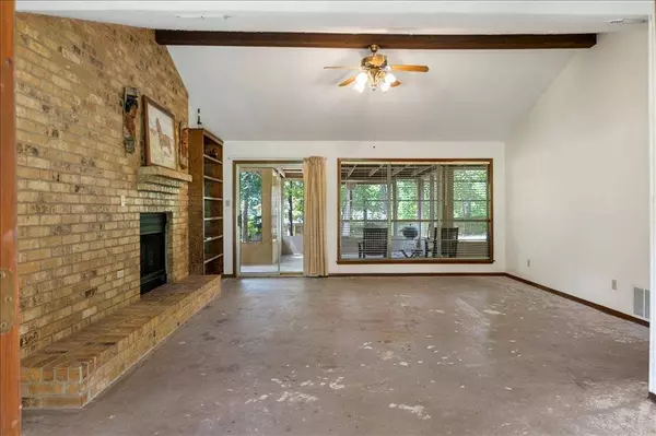 1508 Tanglewood Drive W, Hideaway, TX 75771