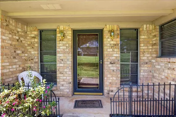 1508 Tanglewood Drive W, Hideaway, TX 75771