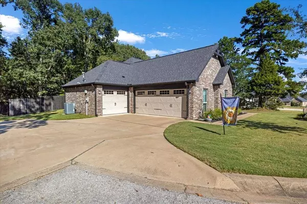 24012 Wild Flower Circle, Lindale, TX 75771