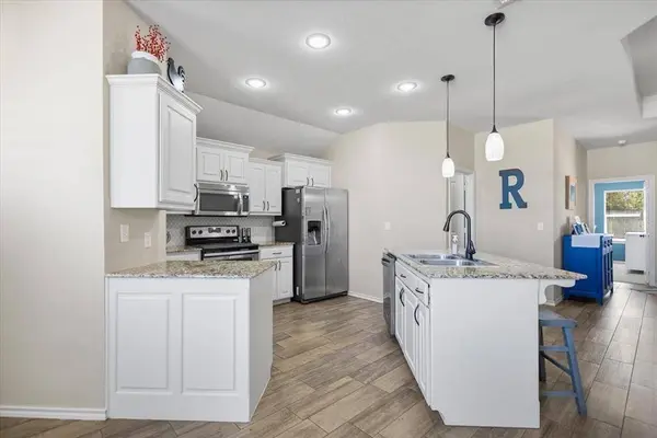 307 Mission Crest Circle, Lindale, TX 75771