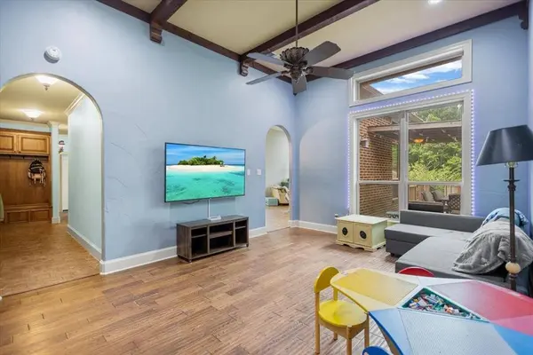 249 Heritage Court, Lindale, TX 75771