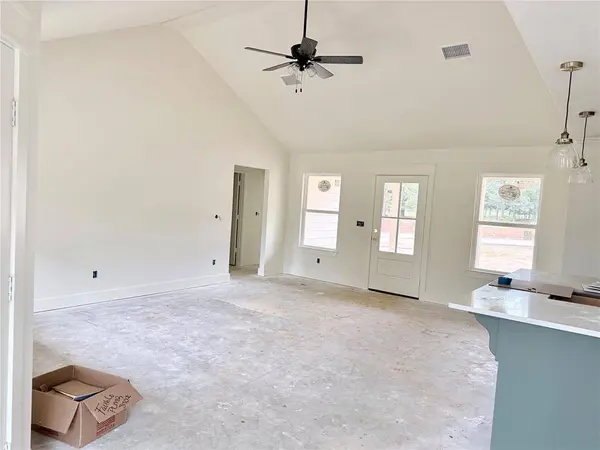 17555 CR 4108, Lindale, TX 75771