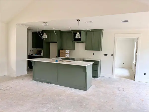 17555 CR 4108, Lindale, TX 75771