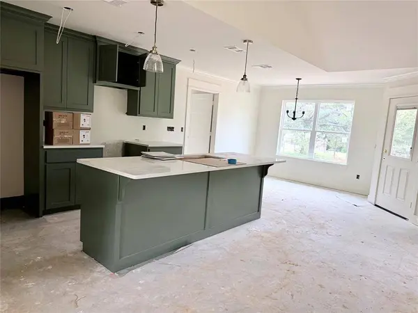17555 CR 4108, Lindale, TX 75771