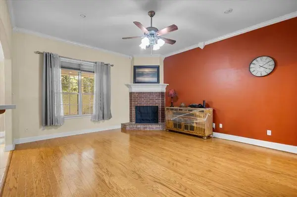 809 Jack Drive, Lindale, TX 75771
