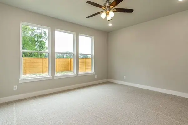 15472 Anna Lane, Lindale, TX 75771