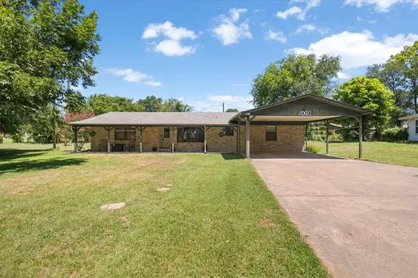 509 Penny Lane, Lindale, TX 75771