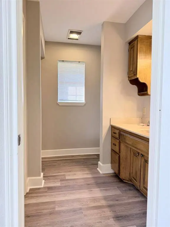 705 E South Street, Lindale, TX 75771