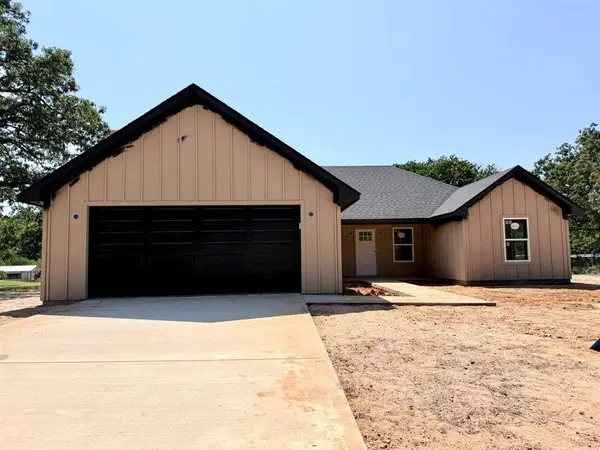 17567 CR 4108, Lindale, TX 75771