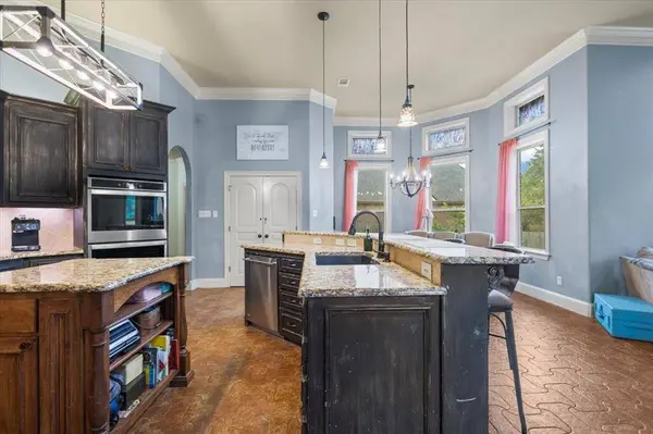 249 Heritage Court, Lindale, TX 75771