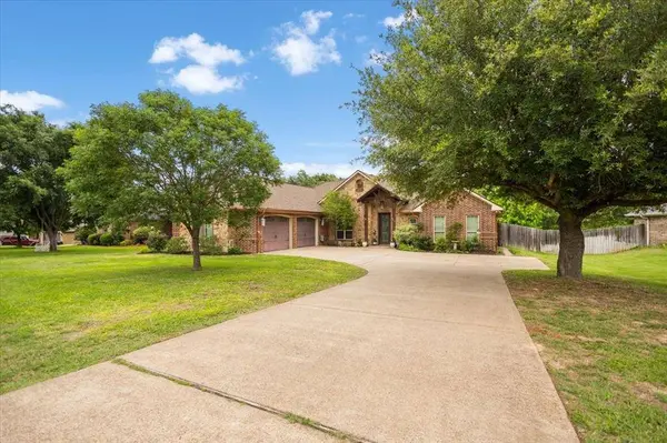 249 Heritage Court, Lindale, TX 75771