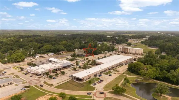 501 Main Street, Lindale, TX 75771